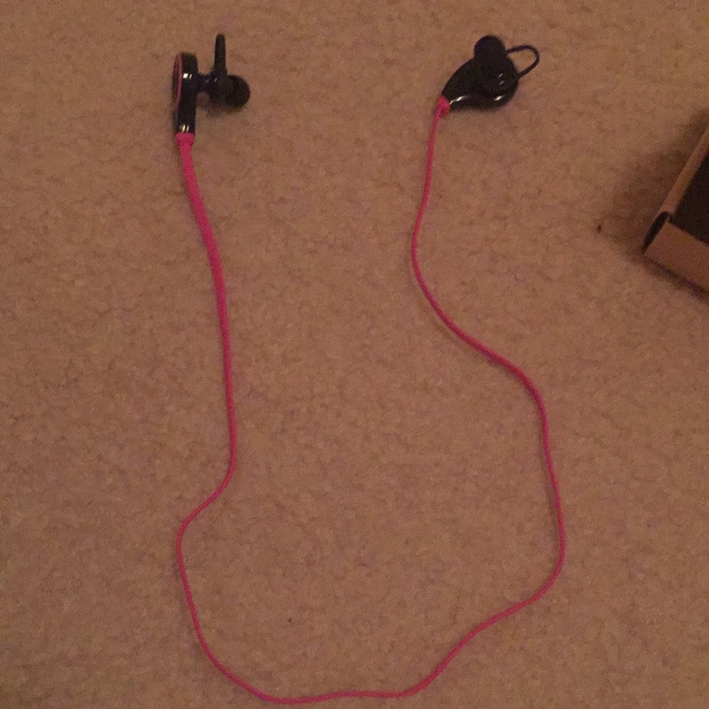 Wirless earphones
